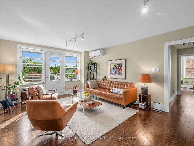 2603 Bathurst Street #401